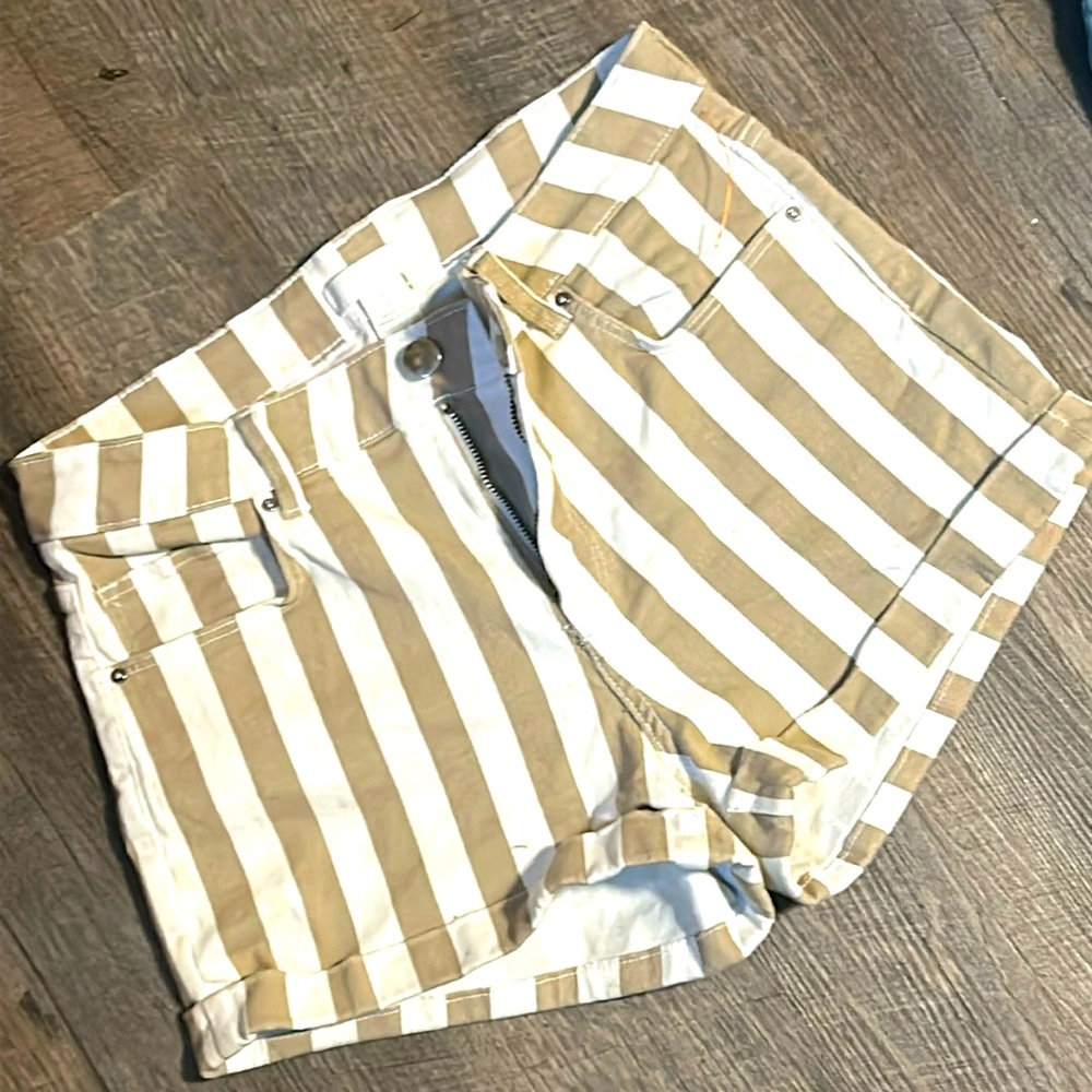Striped H&M shorts